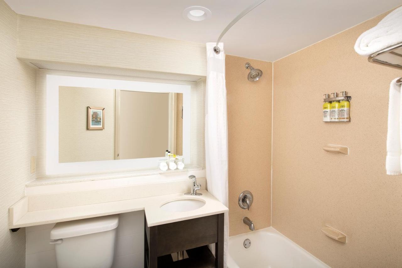 Holiday Inn Express Hotel & Suites Annapolis By Ihg Exterior photo
