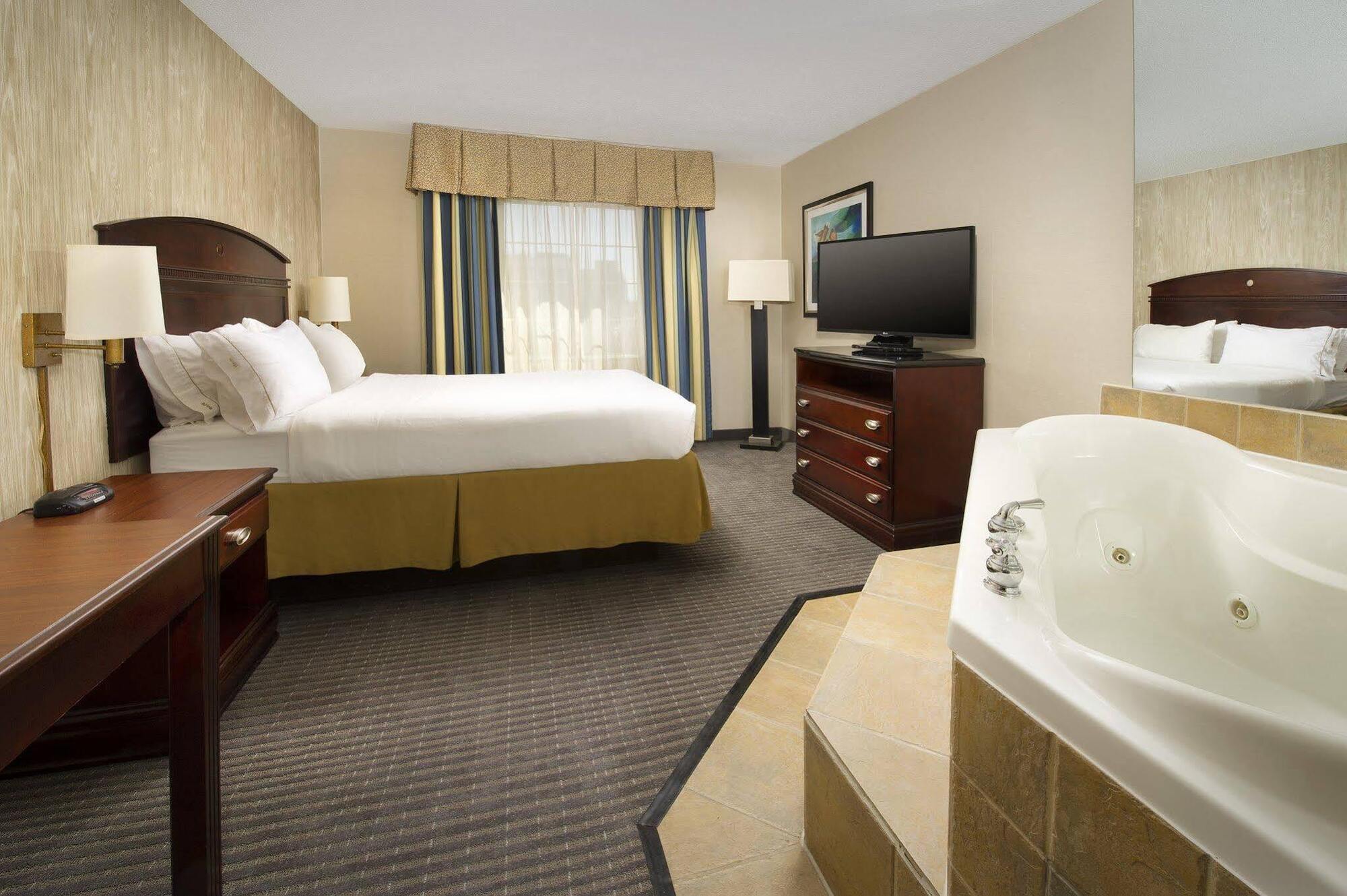 Holiday Inn Express Hotel & Suites Annapolis By Ihg Exterior photo